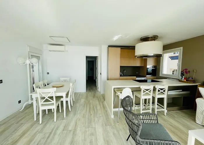 La Marina2 Seaview With Amazing Terrace * Σίτζες